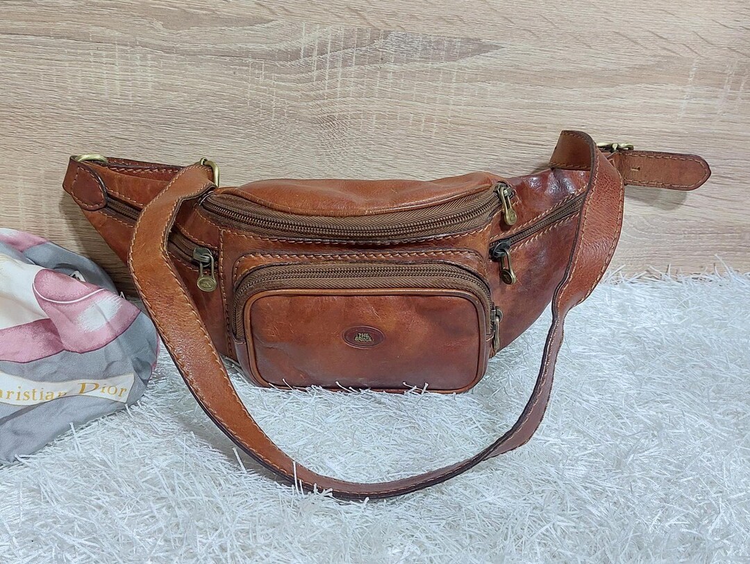 Sac à Dos En Cuir Vintage A FLEUR DE PEAU, Couleur Bordeaux, état D'occasion
