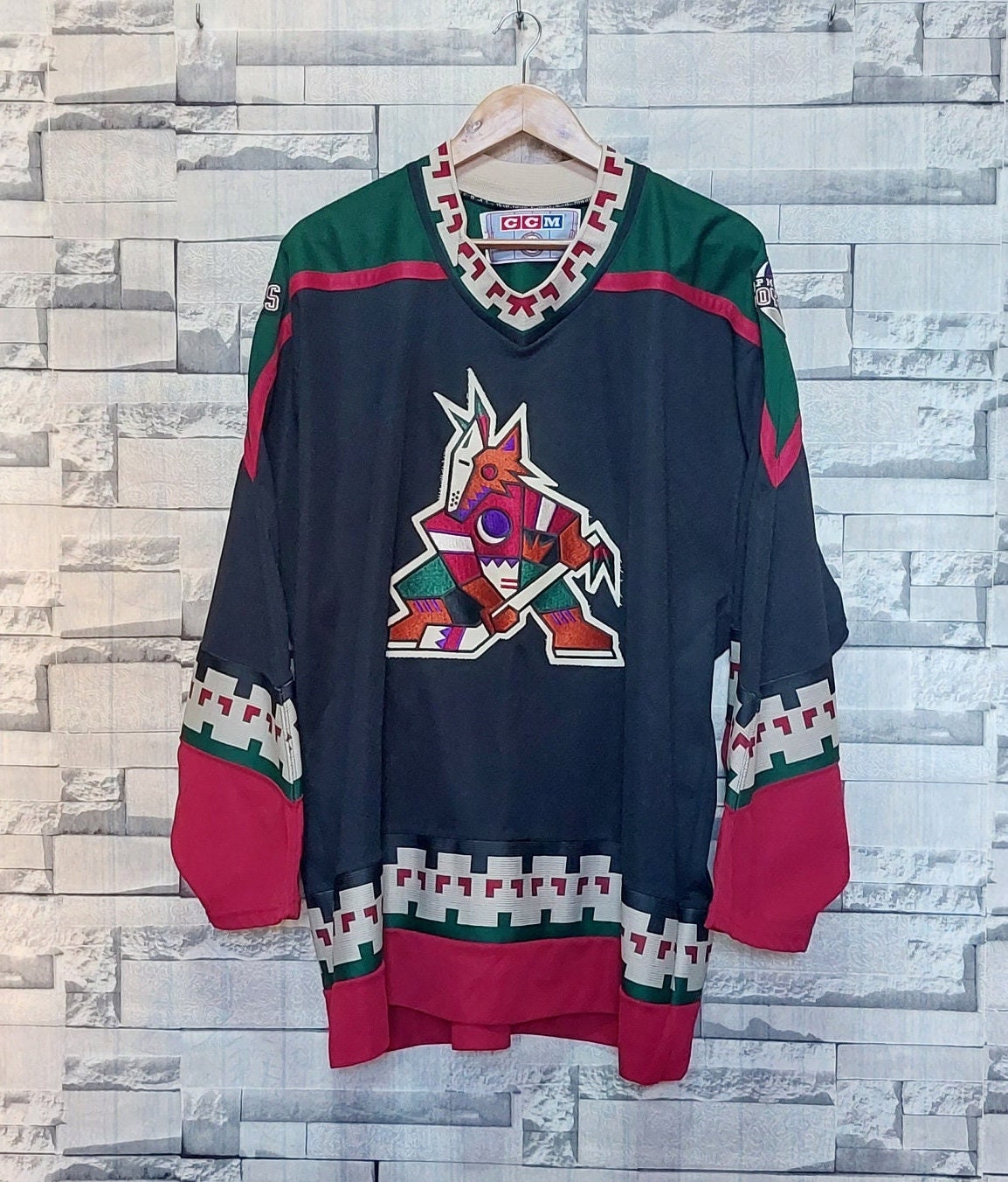 Phoenix Coyotes Hockey Jersey Front Embroidered Coyote Graphic