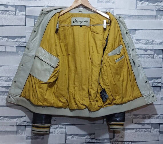 VTG 90s Chevignon Leather Bomber jacket Size: XL/… - image 8