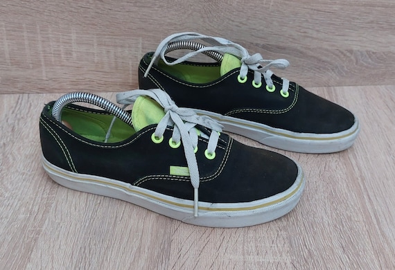 Vintage 80s Vans Shoes Size: US 6 Men/ 7.5 Women/… - image 1