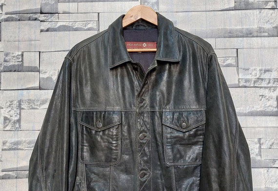 Levi's Vintage Clothing Women's 1930's Leather Jacket in O…