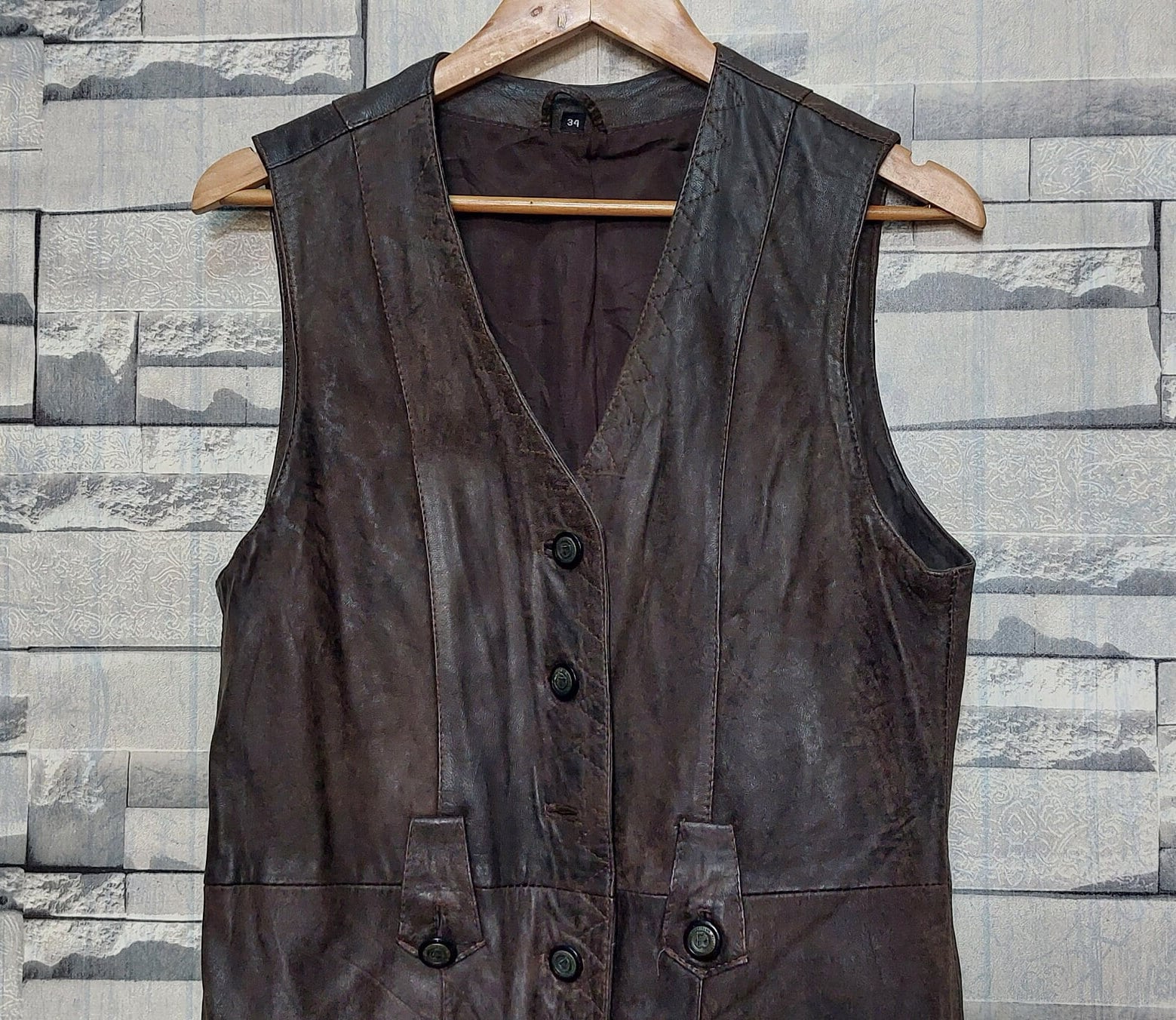 Leather vest Louis Vuitton Black size XL International in Leather - 32456879