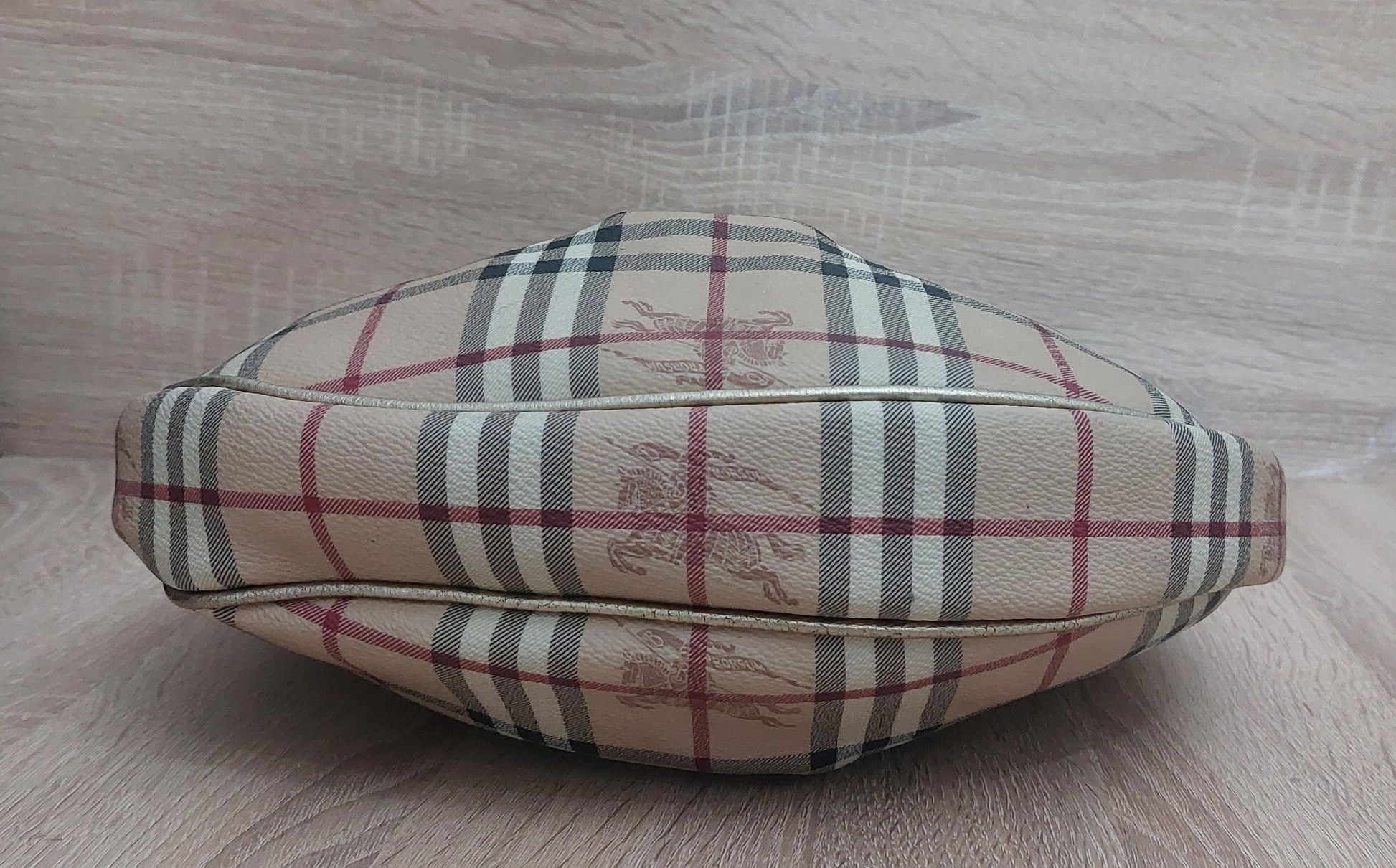 Burberry 90s clearance shoulder bag vector