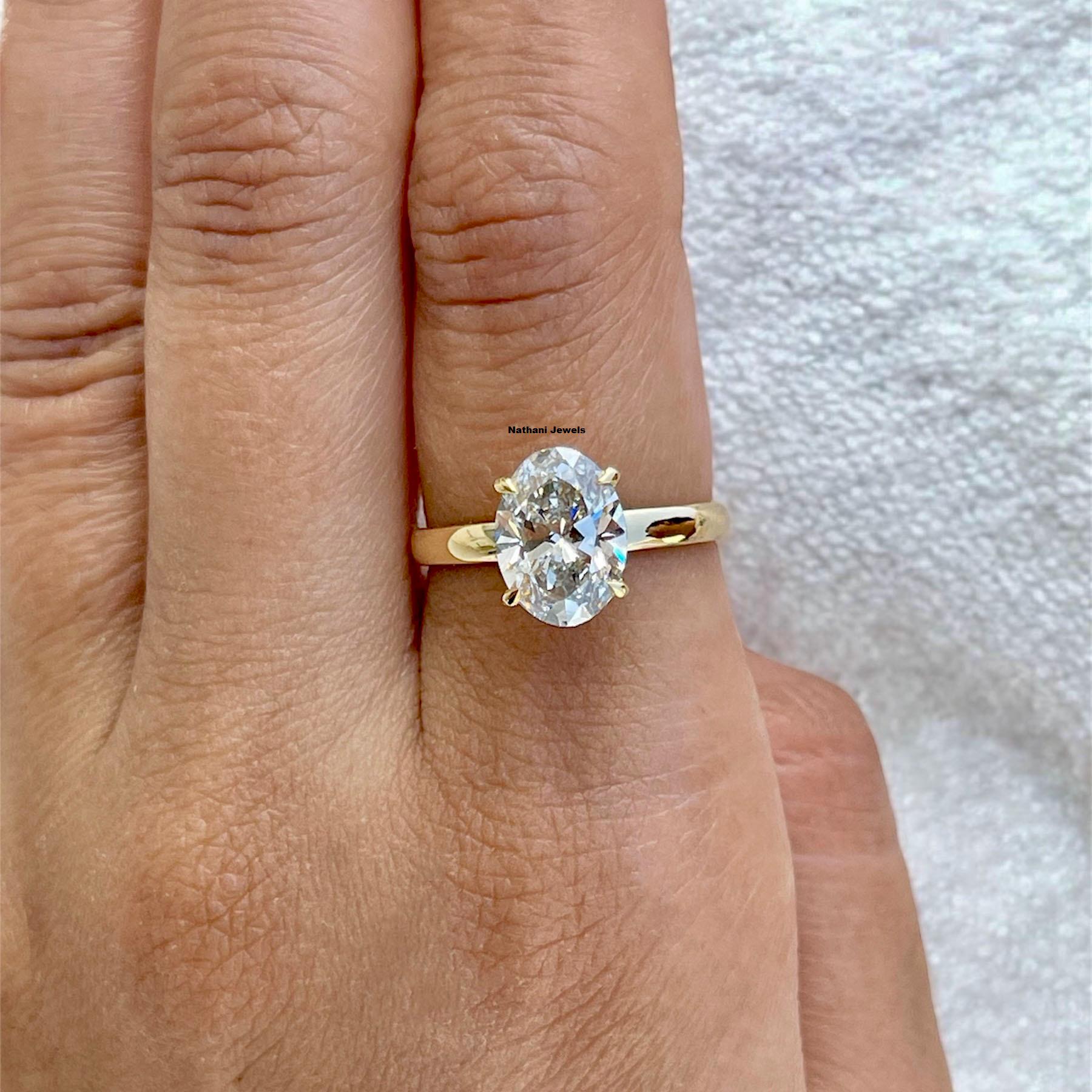 Solitaire 2 Carat Oval IGI Certified Lab Grown Diamond Ring / 14K Yellow Gold Minimalist Design for Engagement or Special Occasion Gift