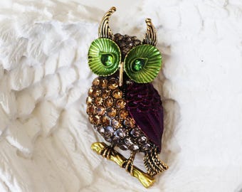Vintage Owl Brooch: Bronze Bird Pin with Green Crystal Eyes