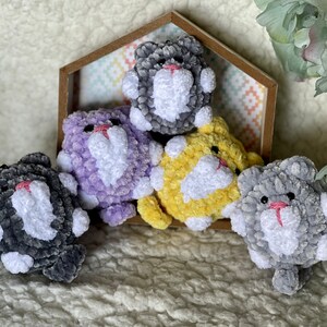 Crochet Kitty Keychain | Stuffed Crochet Animal | Amigurumi | Gift for Kids | Christmas Gift | Handmade Gift