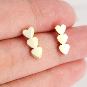 Titanium Hearts Stud Earrings, Non Tarnish Earrings, Implant Grade Titanium Waterproof Earrings, Vintage Style Earrings, Minimal