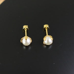 Titanium Pearl Stud Earrings, Non Tarnish Earrings, Implant Grade Titanium Waterproof Earrings, Vintage Style Earrings, Minimal Earrings