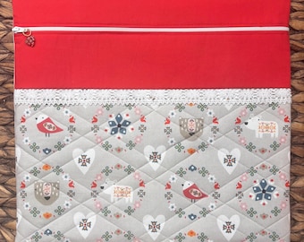 Nordic Hearts Project Bag ,Quilted, Heart Zipper Pull, Full Fabric, Cross Stitch, Valentines, Scandinavian, Love, Crafting, Sewing, Folk Art