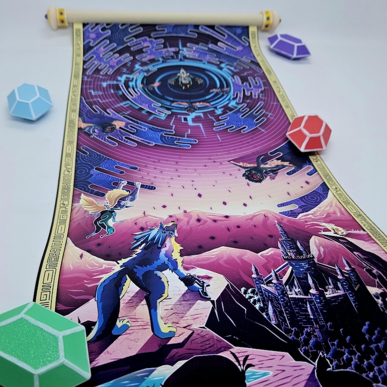 Puede incluir: Un tapiz de pared vertical con una vibrante ilustraci&oacute;n de fantas&iacute;a de una criatura similar a un lobo que domina un paisaje de castillo bajo un cielo p&uacute;rpura con formas geom&eacute;tricas, acompa&ntilde;ado de cuatro dados poli&eacute;dricos de colores.