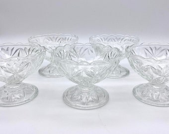 Set of 5 Vintage Pedestal Glasses with Cross-Cut Pattern and Star-Shaped Base - Mid-century Collectible Glasses - Pressed or Cut Glass