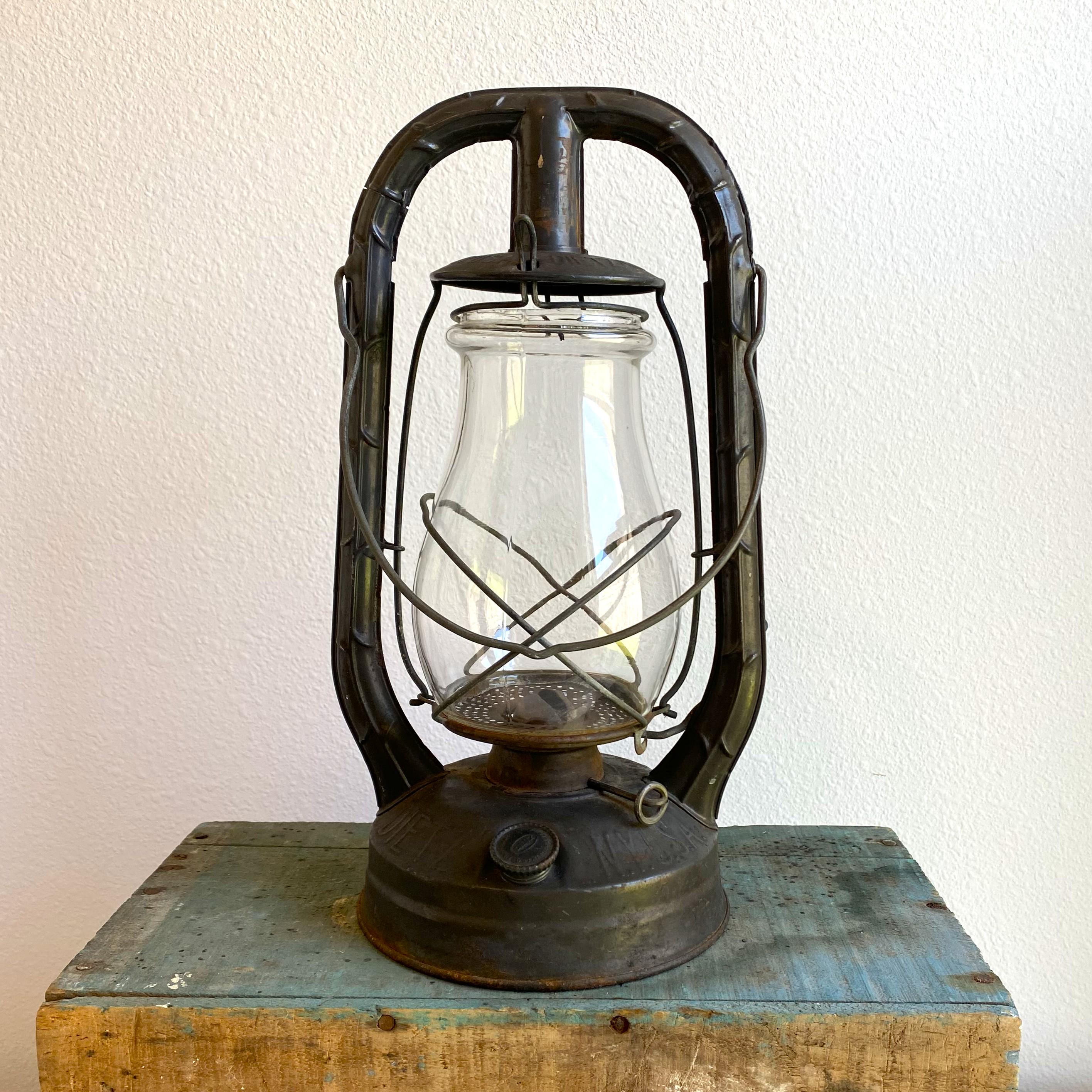 Vintage Dietz Monarch Railroad Lantern With Clear Glass Globe