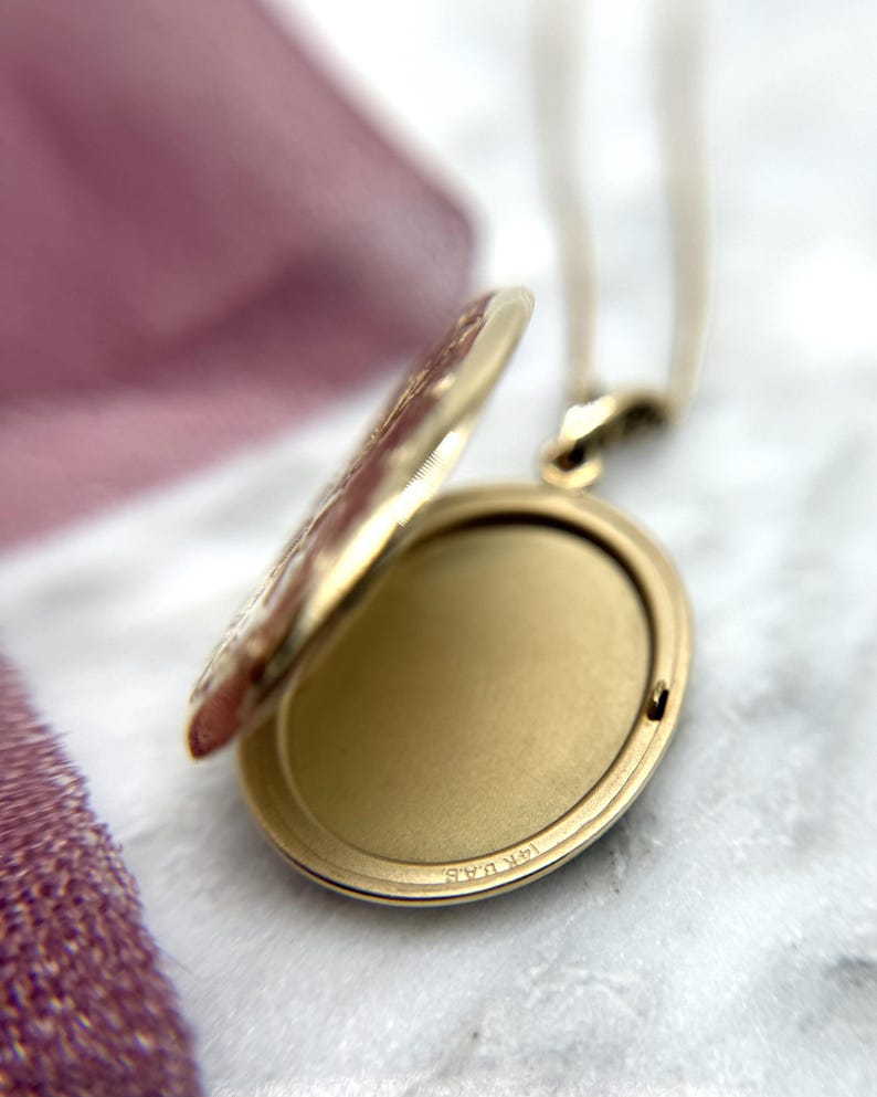 Locket Chain Plus Sign Vintage Engraved Locket & Chain 14k Yellow Gold - Etsy