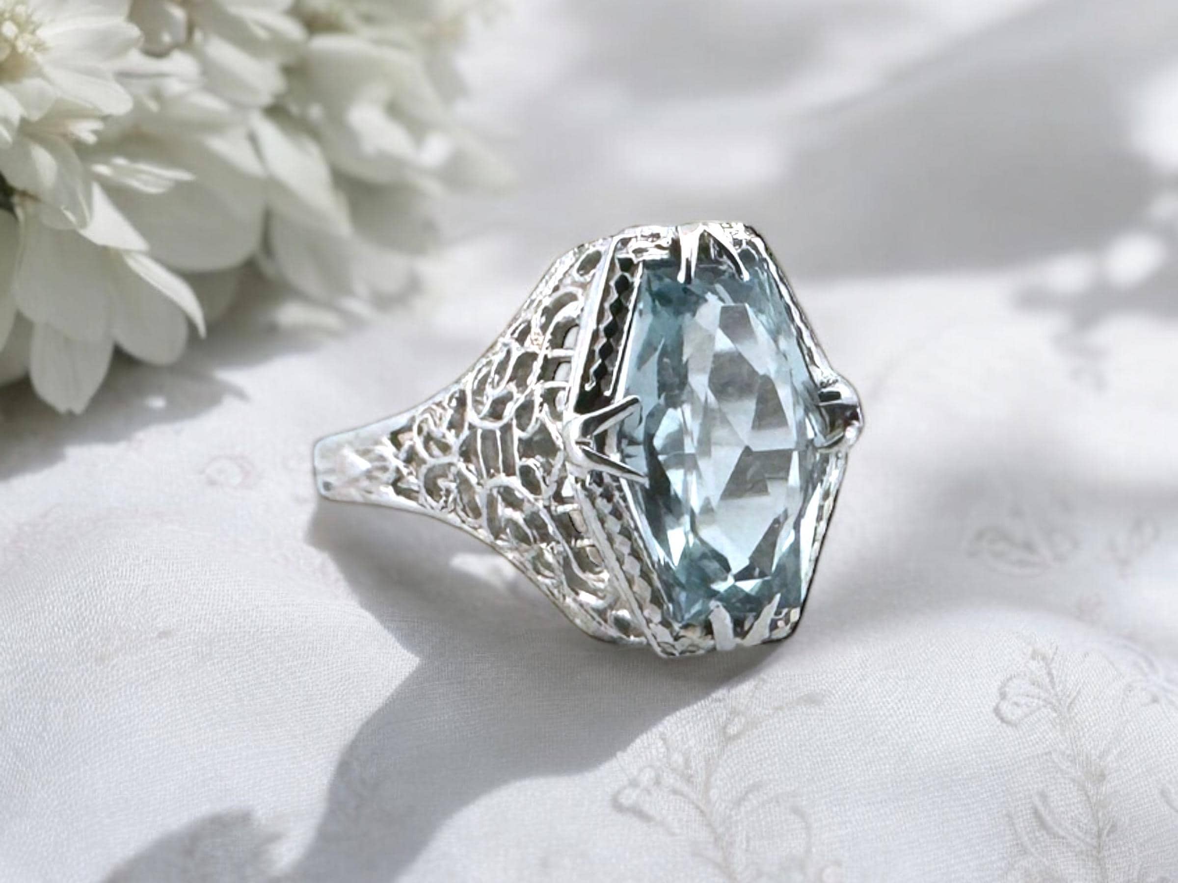 Art Deco Aquamarine Filigree Cocktail Ring 14k White Gold