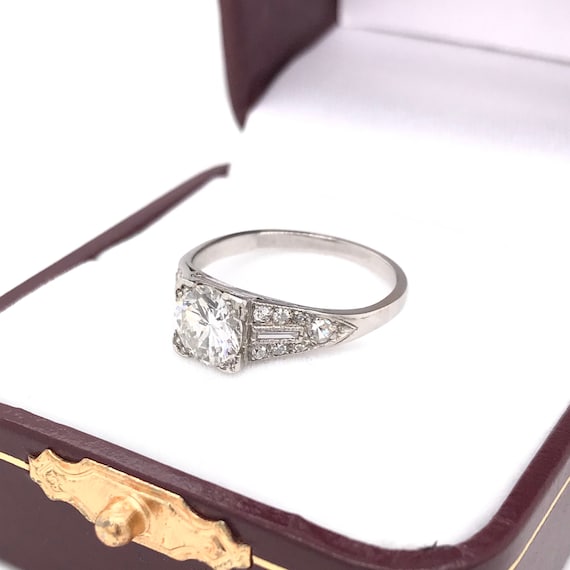 Art Deco 0.94 Carat Diamond and Platinum Ring - image 10