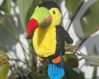 Capa Madeira Crochê Tucan