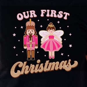 Nosso Primeiro Natal PNG Quebra-nozes Princesa Fada Retro Vintage Natal PNG Arquivos de sublimação para design de camisetas sólido e desgastado
