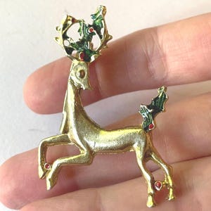 Vintage Gerry&#39;s Reindeer Brooch: Gold Tone Enamel Holly Christmas Pin