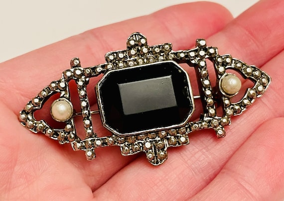 Black Royal Style Vintage Brooch Large faux Cryst… - image 1