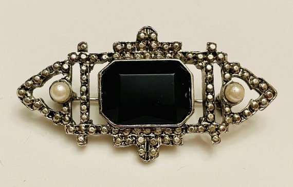 Black Royal Style Vintage Brooch Large faux Cryst… - image 5