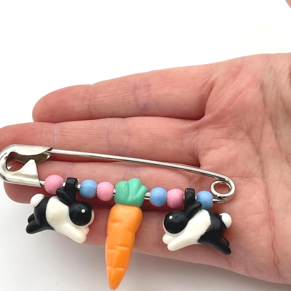 Vintage Hallmark Easter Safety Pin Brooch: Bunny … - image 3
