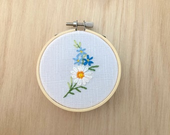 Petite Daisy Finished Embroidered Hoop Wall Hanging, Embroidery Wall Decor, Floral Embroidery