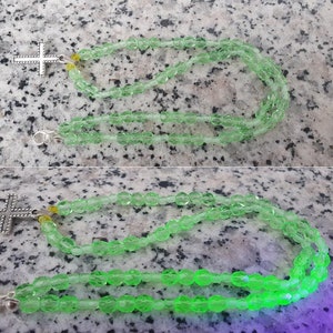 Czech Uranium glass necklace vaseline glass beads vintage jewelry #24016