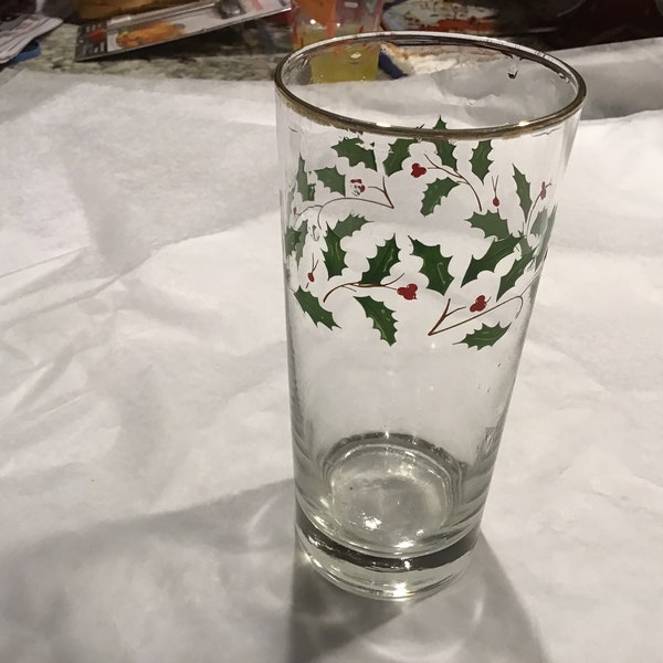 Set of 8 Lenox holiday tumblers.