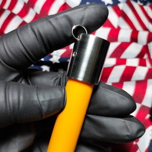Support pour baume à lèvres en titane/Edc/équipement Edc/Cadeau Edc/Cadeau tactique/Edc tactique/Douille tactique/Outil tactique/Soin des lèvres/Portée tous les jours/Porte-clés