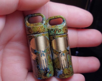 Skull Brass pill holder in force Patina/Edc/Edc gear/Edc gift/Edc pill holder/Tactical gear/Everyday carry/Tactical gift/Meds/Medication