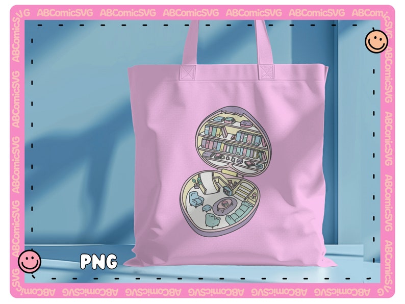 Puede incluir: Un bolso tote rosa claro con un gr&aacute;fico en forma de coraz&oacute;n que representa una casa de mu&ntilde;ecas en miniatura con muebles y estanter&iacute;as. El bolso tiene dos asas y la palabra "PNG" en la parte inferior.