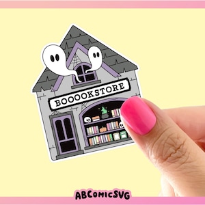 Pu&ograve; includere: Un'illustrazione di cartone animato grigia e viola di una libreria con il testo "BOOOKSTORE" sopra la porta. Due fantasmi bianchi volano sopra l'edificio.