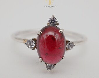 Bague minimaliste en argent sterling 925 de haute qualité avec cabochon de grenat naturel et bague minimaliste en argent sterling poinçonné de haute qualité, cadeau pour la Saint-Valentin