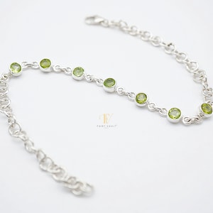 Peridot Bracelet 925 Sterling Silver/Minimalist Authentic Peridot Handcrafted Bracelet/Precious Bridesmaids Gifts