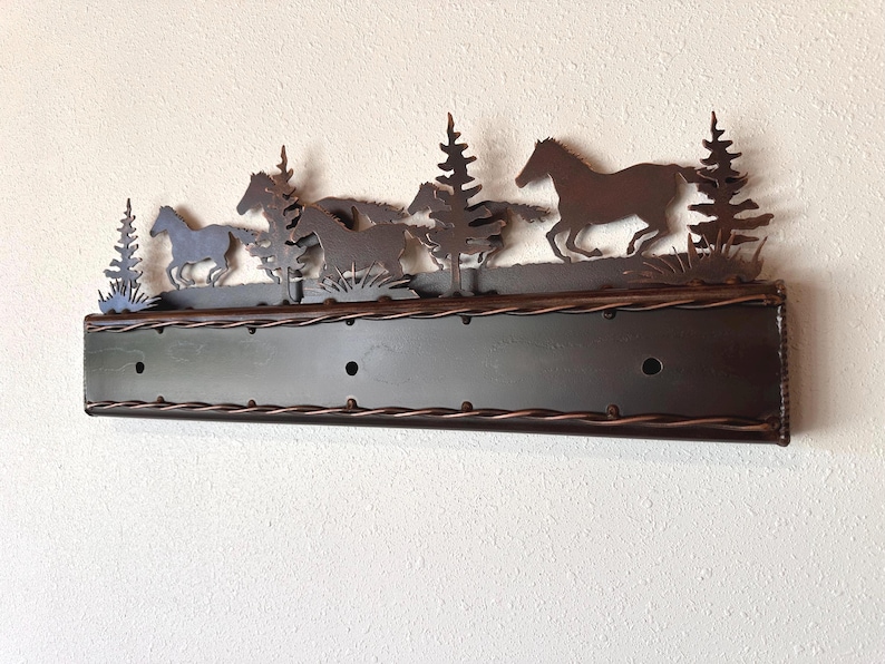 Handmade Horse Vanity Light: Rustic Equestrian Bathroom Lighting immagine 2