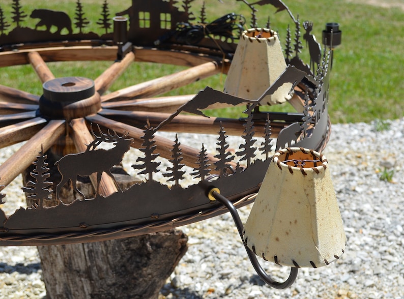TheRusticPatina Wagon Wheel Chandelier - Thumbnail 4