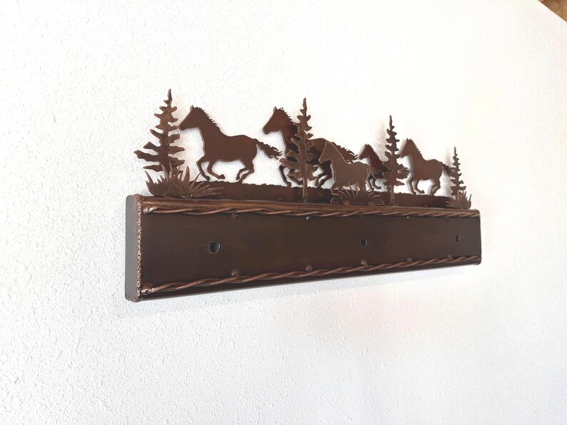 Handmade Horse Vanity Light: Rustic Equestrian Bathroom Lighting immagine 3