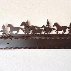 Handmade Horse Vanity Light: Rustic Equestrian Bathroom Lighting immagine 1
