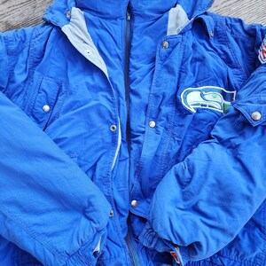 Rare!! Vintage 1990s Seattle Seahawks Escudero Puffer Jacket Medium