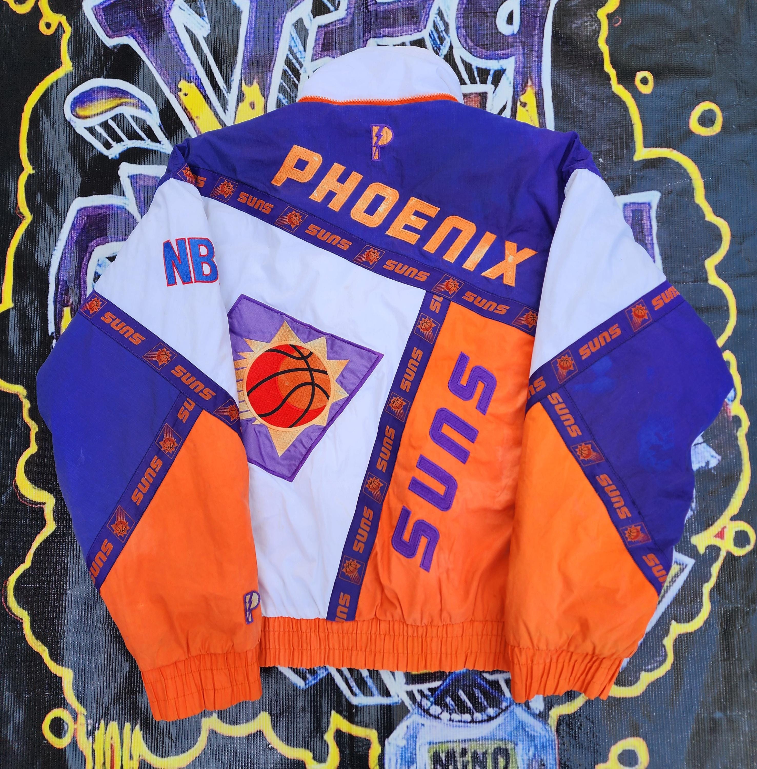 し*読様 NBA PROPLAYER PHOENIX SUNS ナイロンJKT Vintage 90s Phoenix Suns Starter Pouch Jacket Black Purple M/L