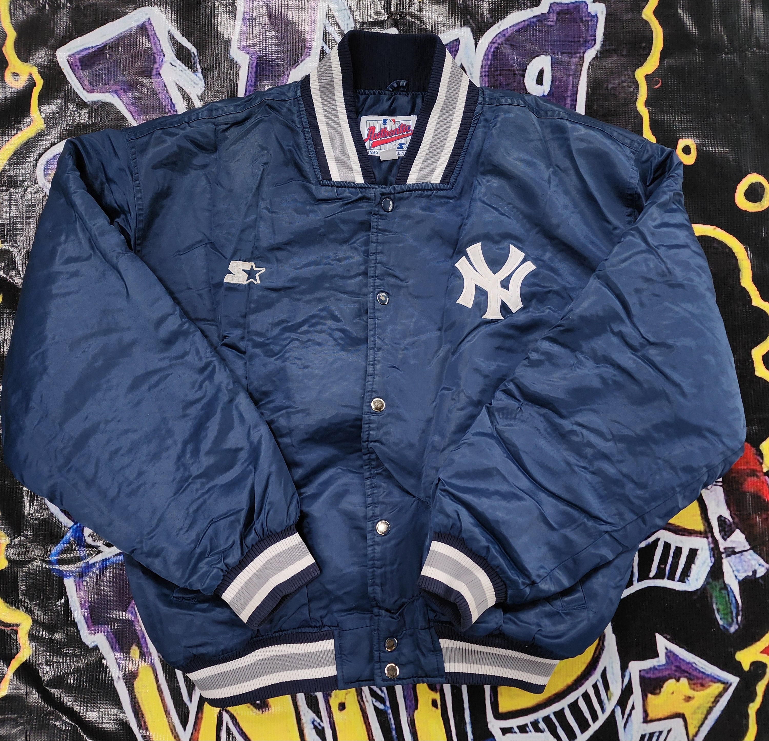 Vintage 1990s New York Yankees Starter Satin Diamond Vintage 1990s New York Yankees Starter Satin Diamond