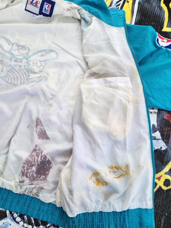 Vintage 1990s Charlotte Hornets Logo Athletic Splash Windbreaker