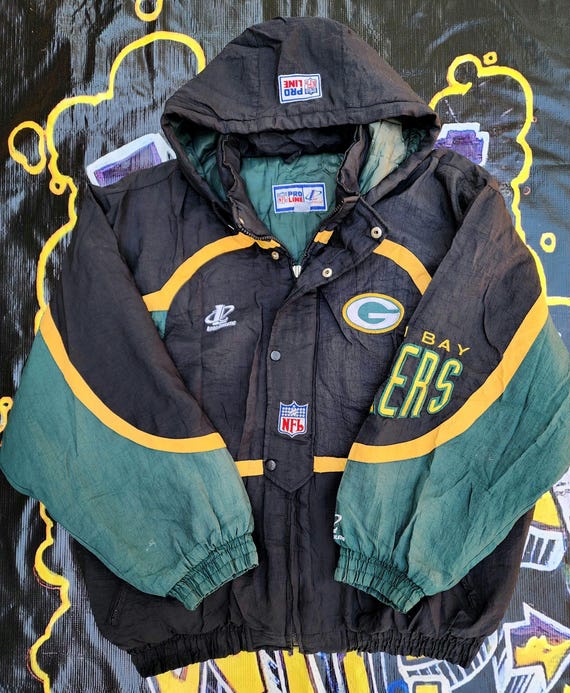 Vintage 1990s Green Bay Packers Logo Athletic Big Helmet Puffer