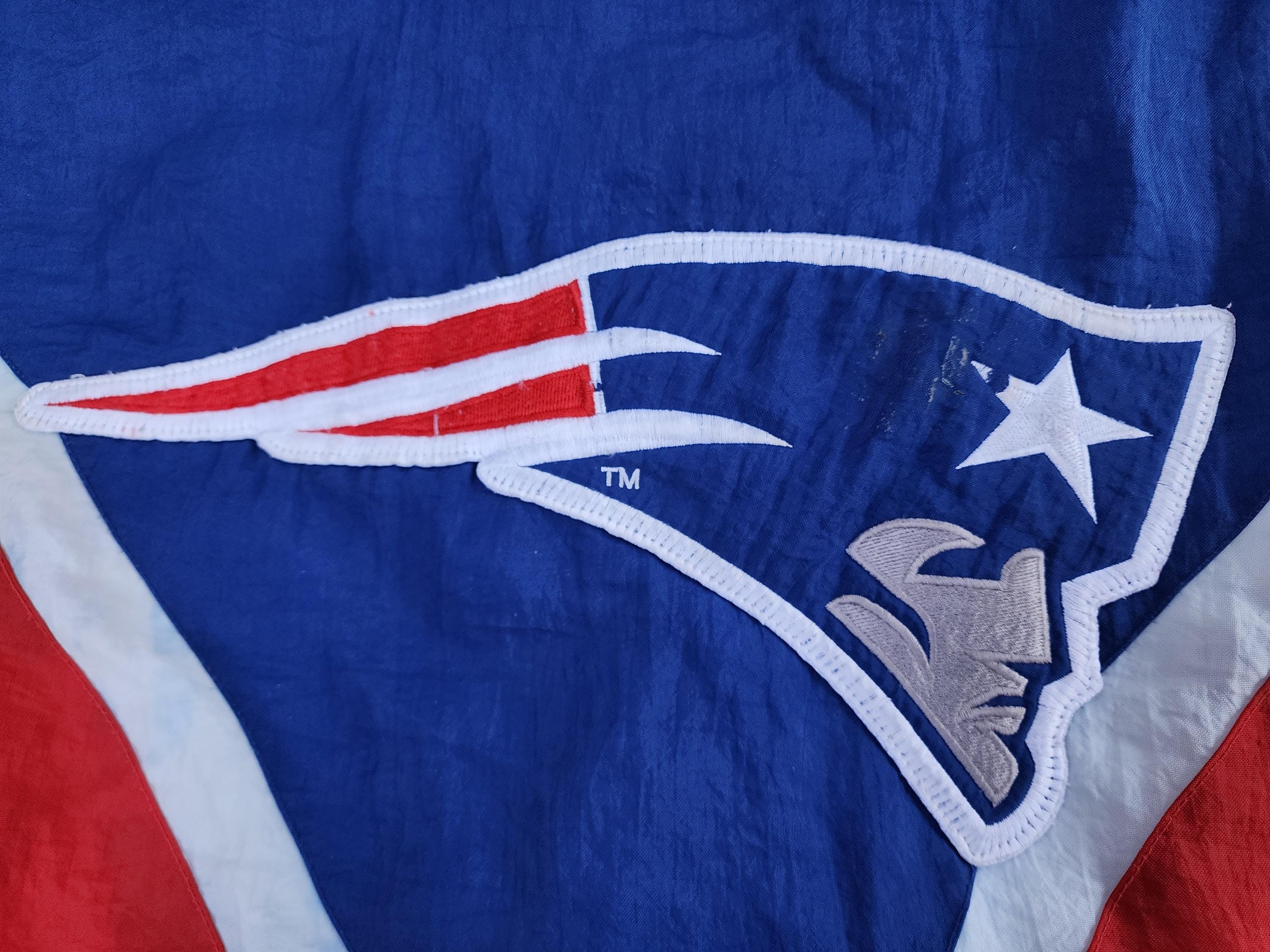 90s apex one NFL Patriots ナイロンジャケット Vintage 1990s New England Patriots Apex One Wave Puffer