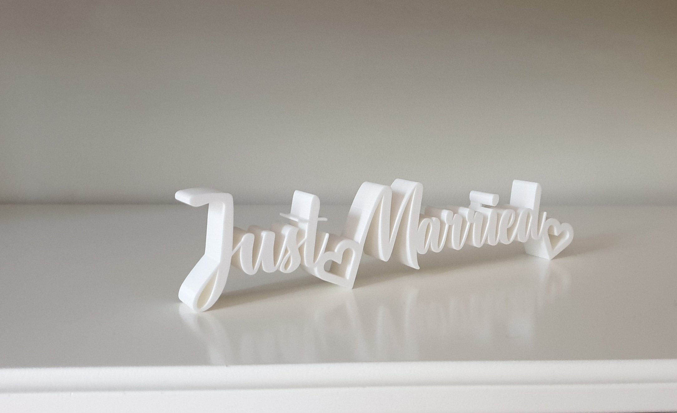 3d-print-lettering-just-married-white-free-standing-decoration-for-a