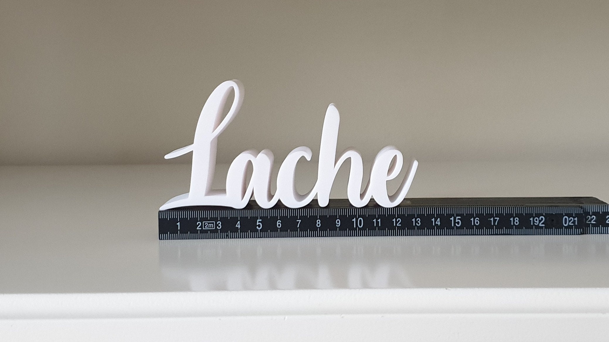Produktbild von Lebe Liebe Lache Buchstaben Lebe Liebe Lache Holz Schriftzug 3er Set Weiss Buchstaben 3 TLG Aufsteller Tischdeko 22x13cm Deko Dekoration Glück Tischschmuck Landhaus Shabby Chic Geschenk Holzdeko Holz Schriftzug Deko