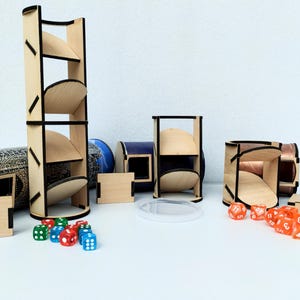 Inserto de madera para crear torre de dados, compatible con bote de Pringles. Tres tamaños (bote no incluido) Pringles dice thrower.