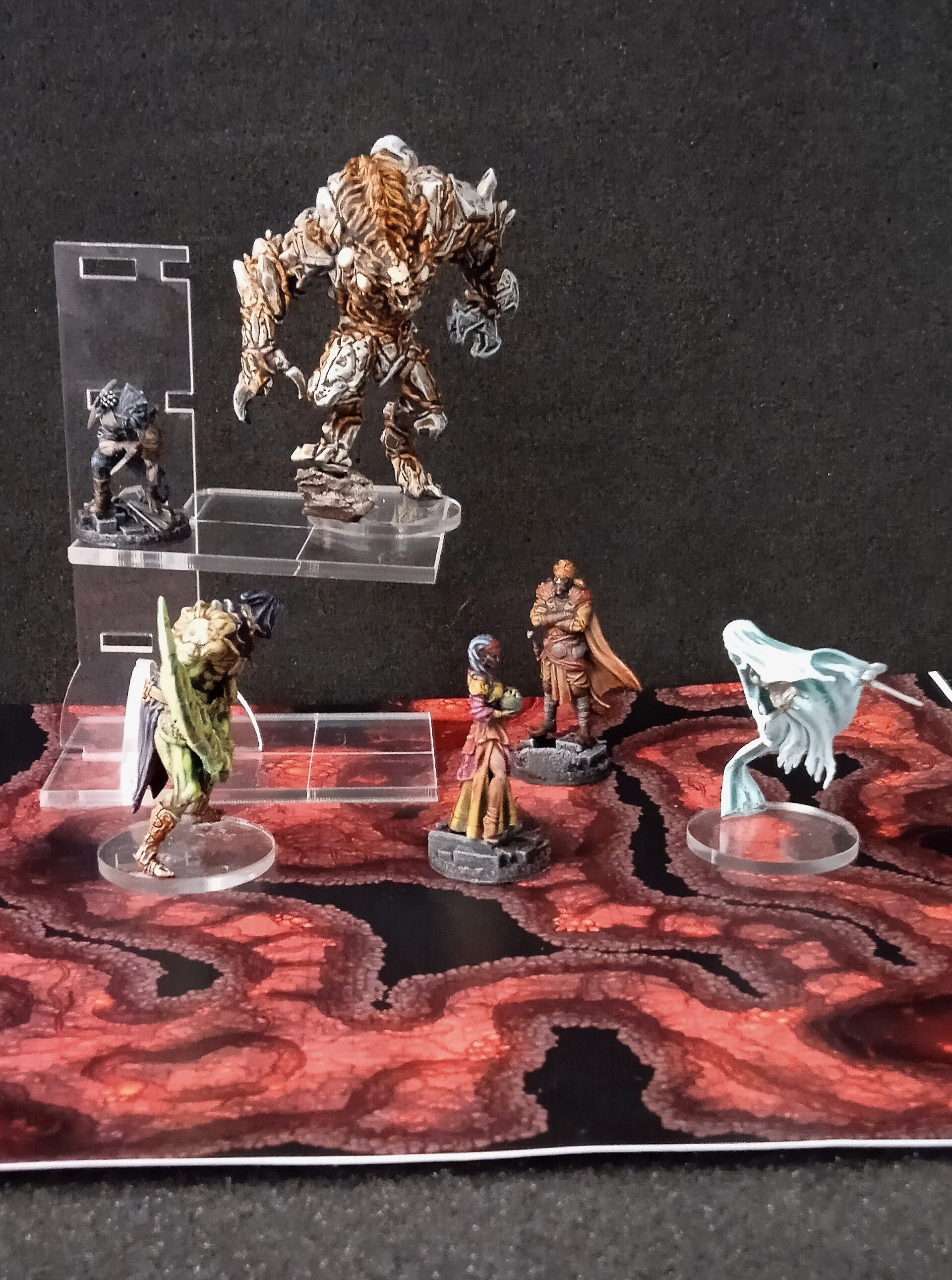Dnd Riser Tabletop RPG Risers Bedlam In Neverwinter Kalami Flying Mini Combat ...
