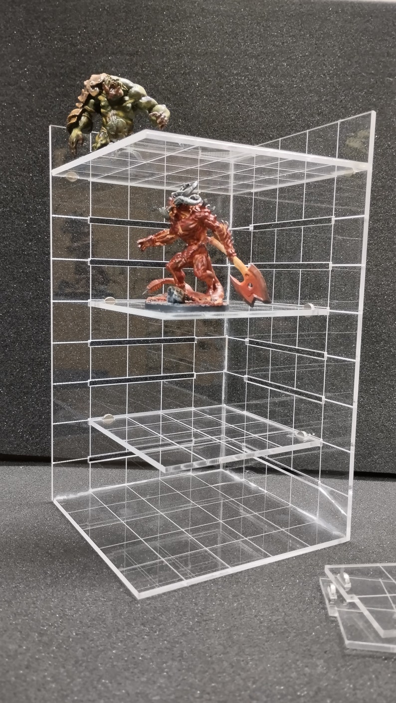 Building Simulator for Board and Roleplaying Games. Combat Riser Stand