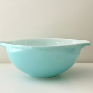 Vintage Jaj Pyrex turquoise blue Mixing Bowl,Pyrex Cinderella Mixing Bowl , 22cm/8,66''